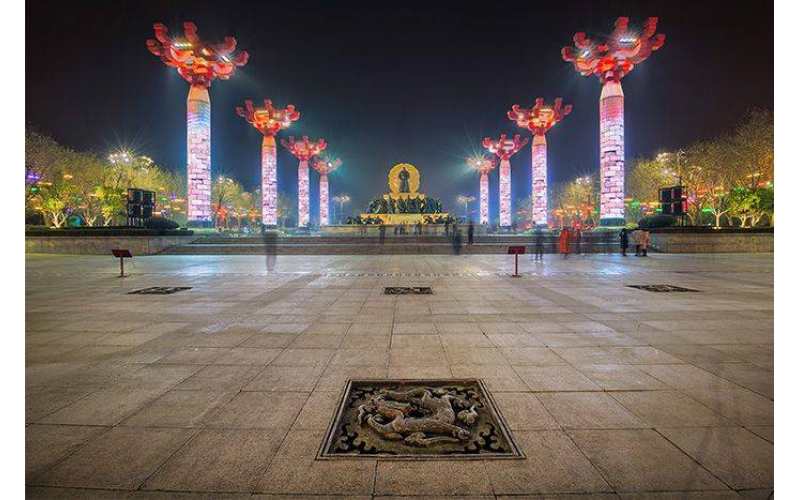 如何做廣場亮化能夠成為城市的一道亮麗風景線？